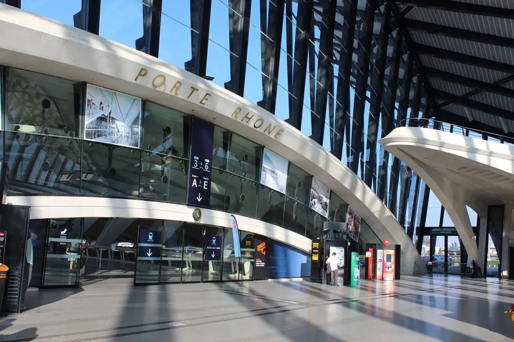 Aéroport de Lyonwebp